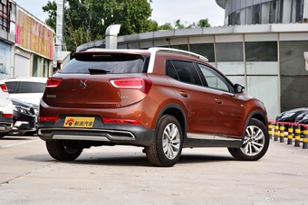 2017款DS 6 1.6T自动豪华版THP160