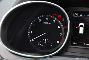 2017款全新胜达2.0L自动两驱智能型7座