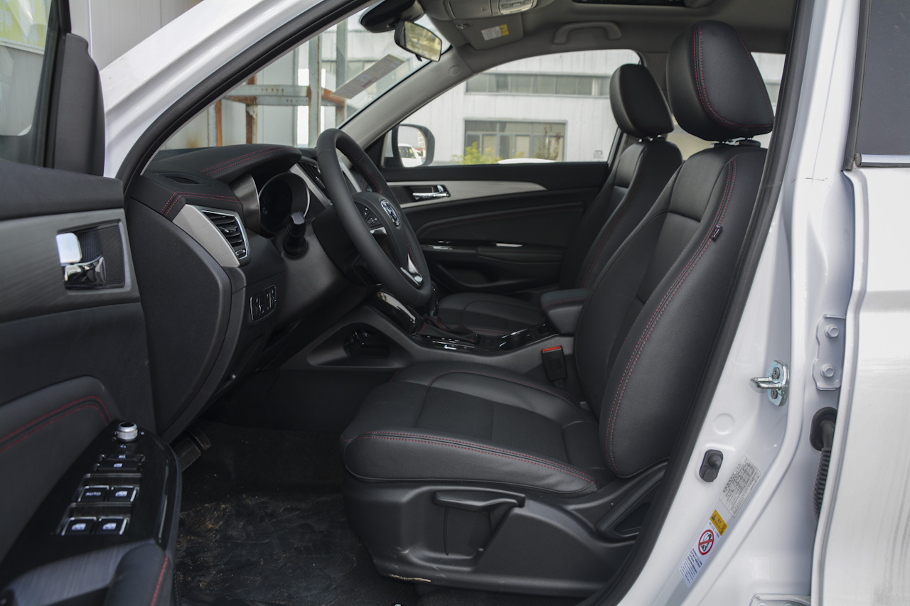 2017款CS75尚酷版1.8T自动四驱豪华型