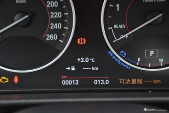 2017款宝马3系2.0T自动M运动型330i（白）