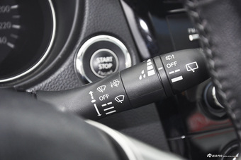 2016款逍客2.0L自动XV Prem豪华版