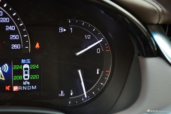 2017款XTS 2.0T自动28T精英型