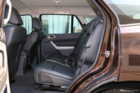 2017款撼路者2.0T自动四驱豪华版汽油7座