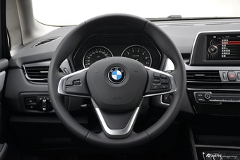 2016款宝马218i 时尚型