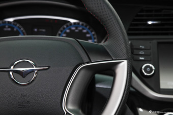 2017款海马M6 1.6L手动运动智能型