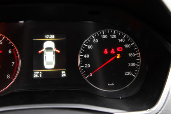 2018款骏派A50 1.5L手动智联豪华型 