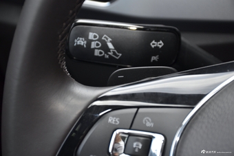 2017款途昂2.0T自动两驱旗舰版330TSI