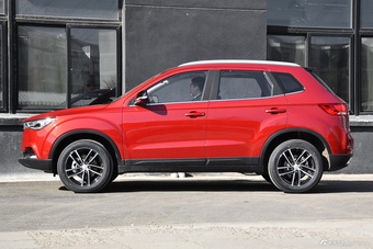 2017款奔腾X40 1.6L自动豪华型