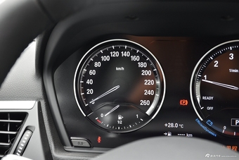 2018款宝马1系125i自动运动型