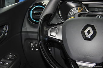 2015款雷诺卡缤1.2T自动舒适型