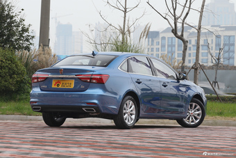 2017款荣威i6 1.0T互联网吞享版16T