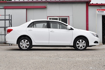 2017款比亚迪e5 300 尊贵型