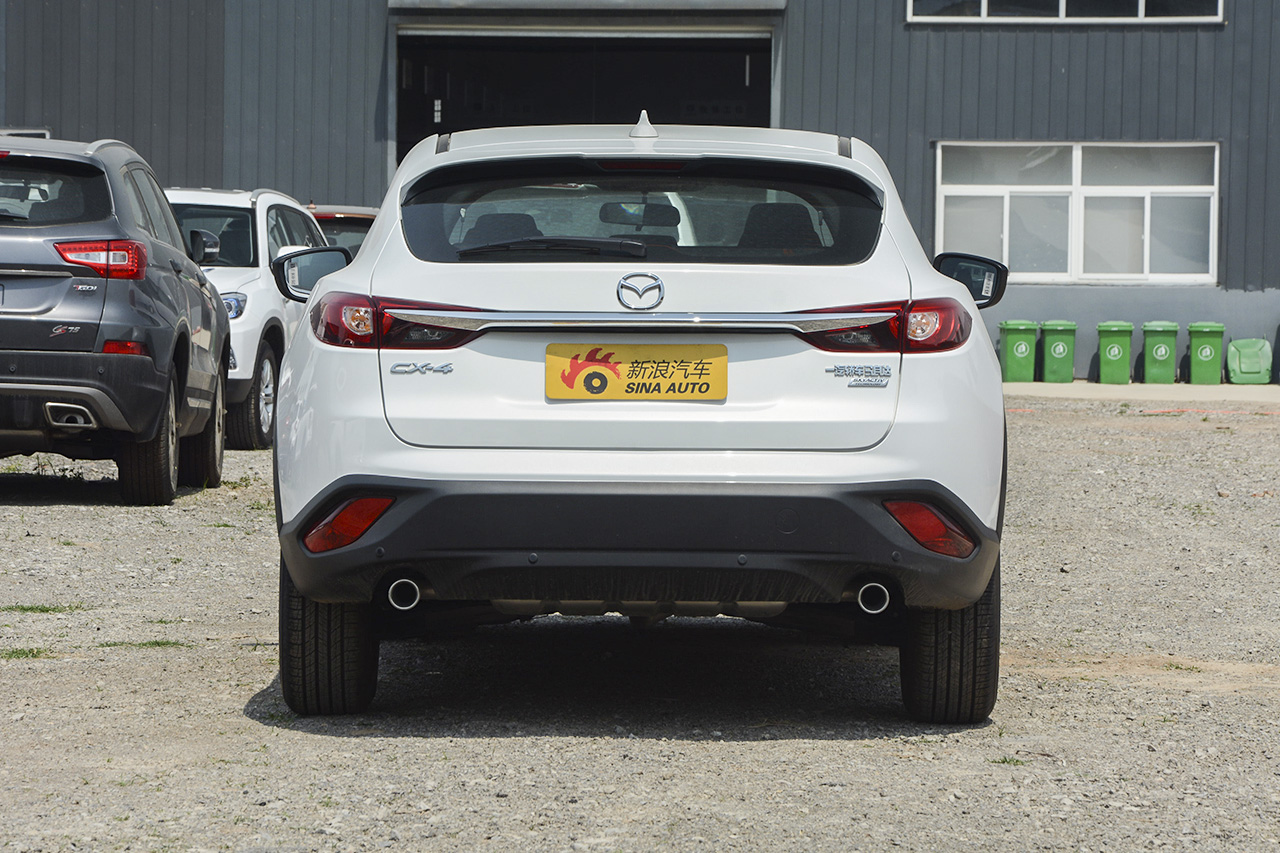 2018款马自达CX-4 2.0L自动两驱蓝天领先版