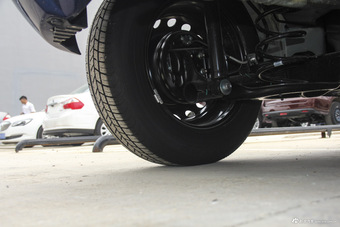 2014款启辰R30 1.2L手动尊享版