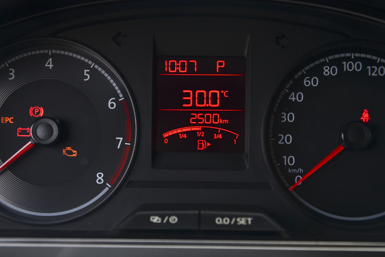 2017款桑塔纳浩纳1.6L自动豪华版