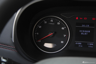 2018款瑞风R3 1.6L手动豪华型