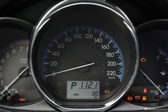 2017款威驰FS 1.3L手动锋锐版