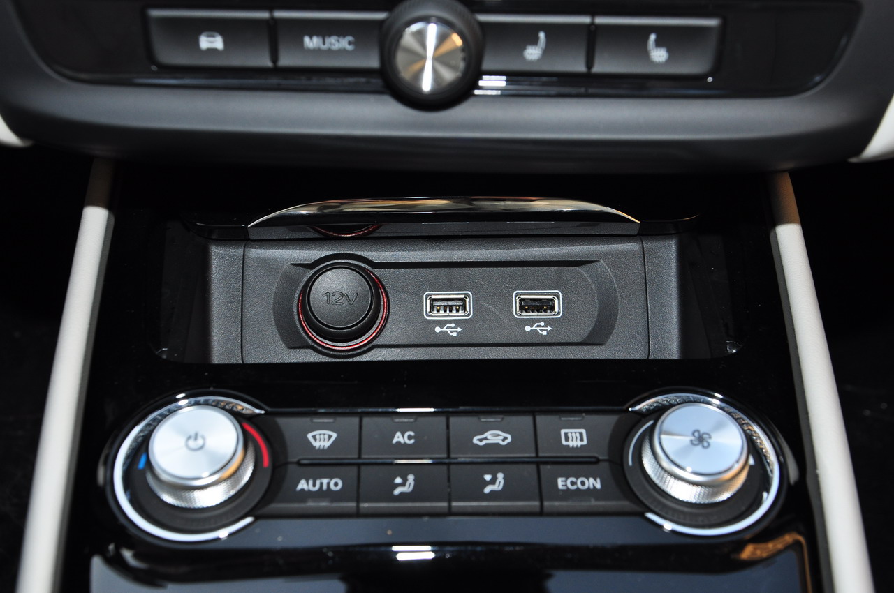 2018款荣威Ei5 基本型