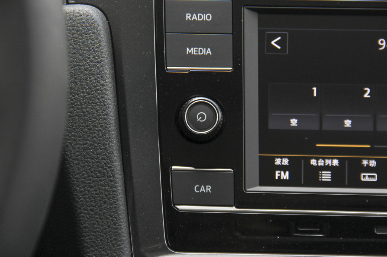 2018款高尔夫1.4T自动舒适型230TSI