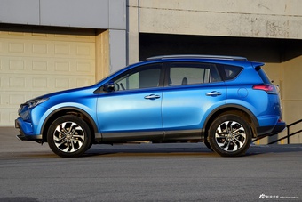 2016款RAV4荣放 2.5L自动四驱尊贵版
