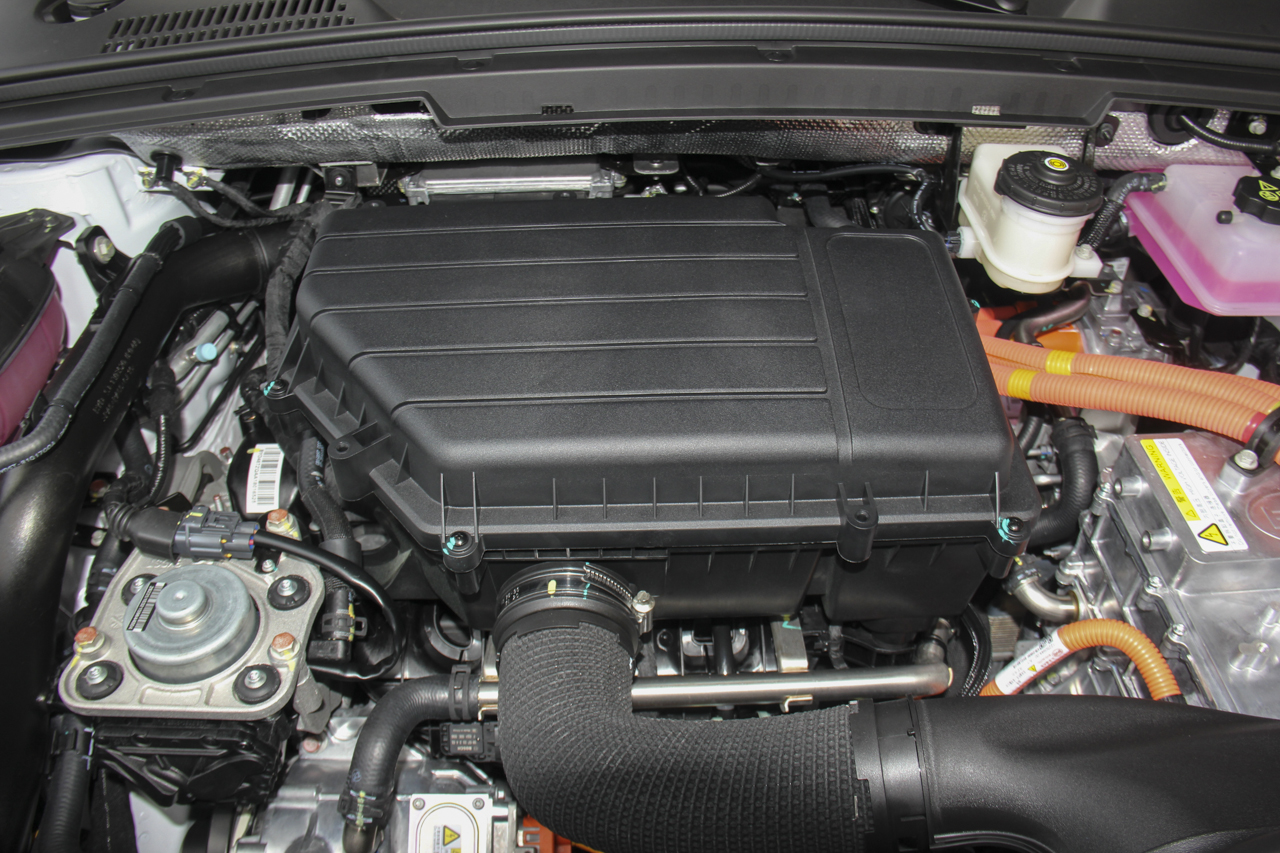 2018款比亚迪唐新能源2.0T全时四驱智联创享型7座