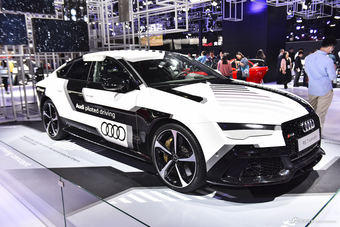 奥迪RS7概念车图片