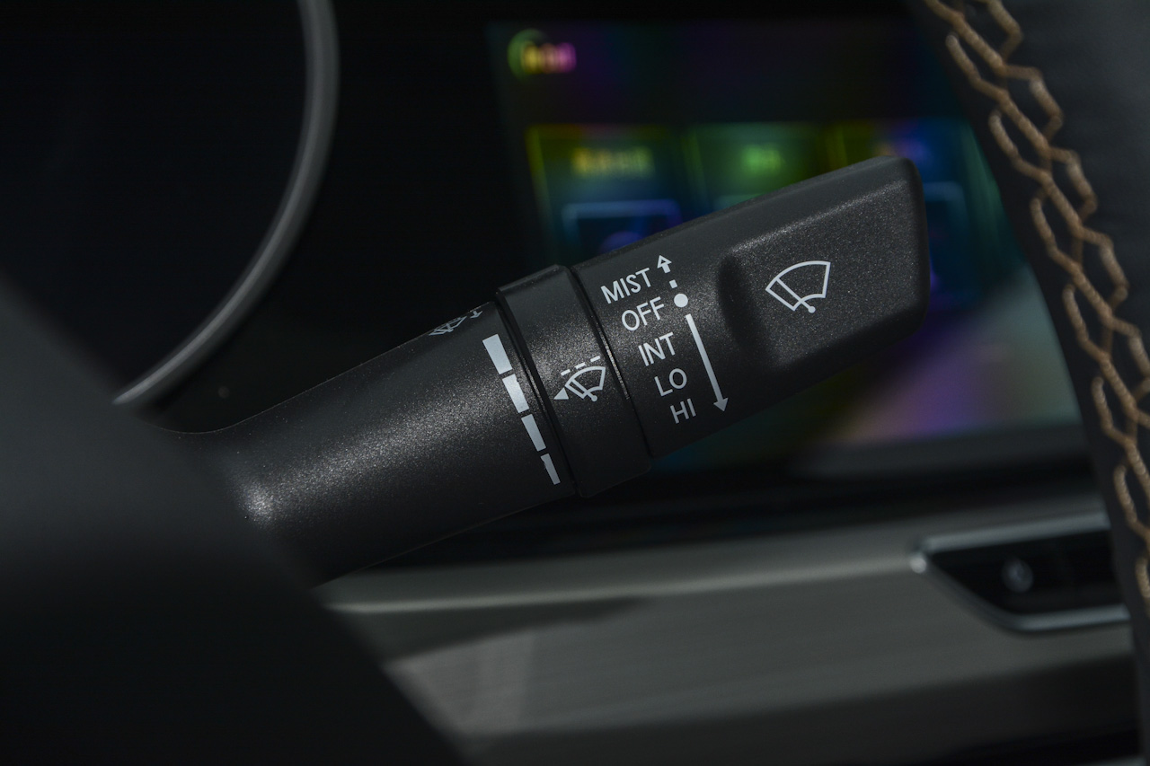 2018款逸动1.6L GDI手动尊尚型