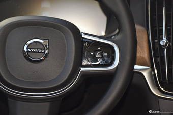 2017款沃尔沃S90 2.0T自动T5智尊版
