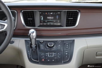 2017款GL8 2.5L自动豪华型