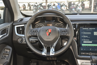 2018款荣威RX5 1.5T 20T自动两驱互联网智臻版