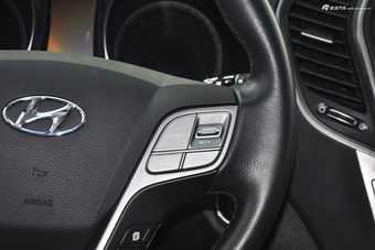 2015款全新胜达2.0T自动两驱智能型 5座