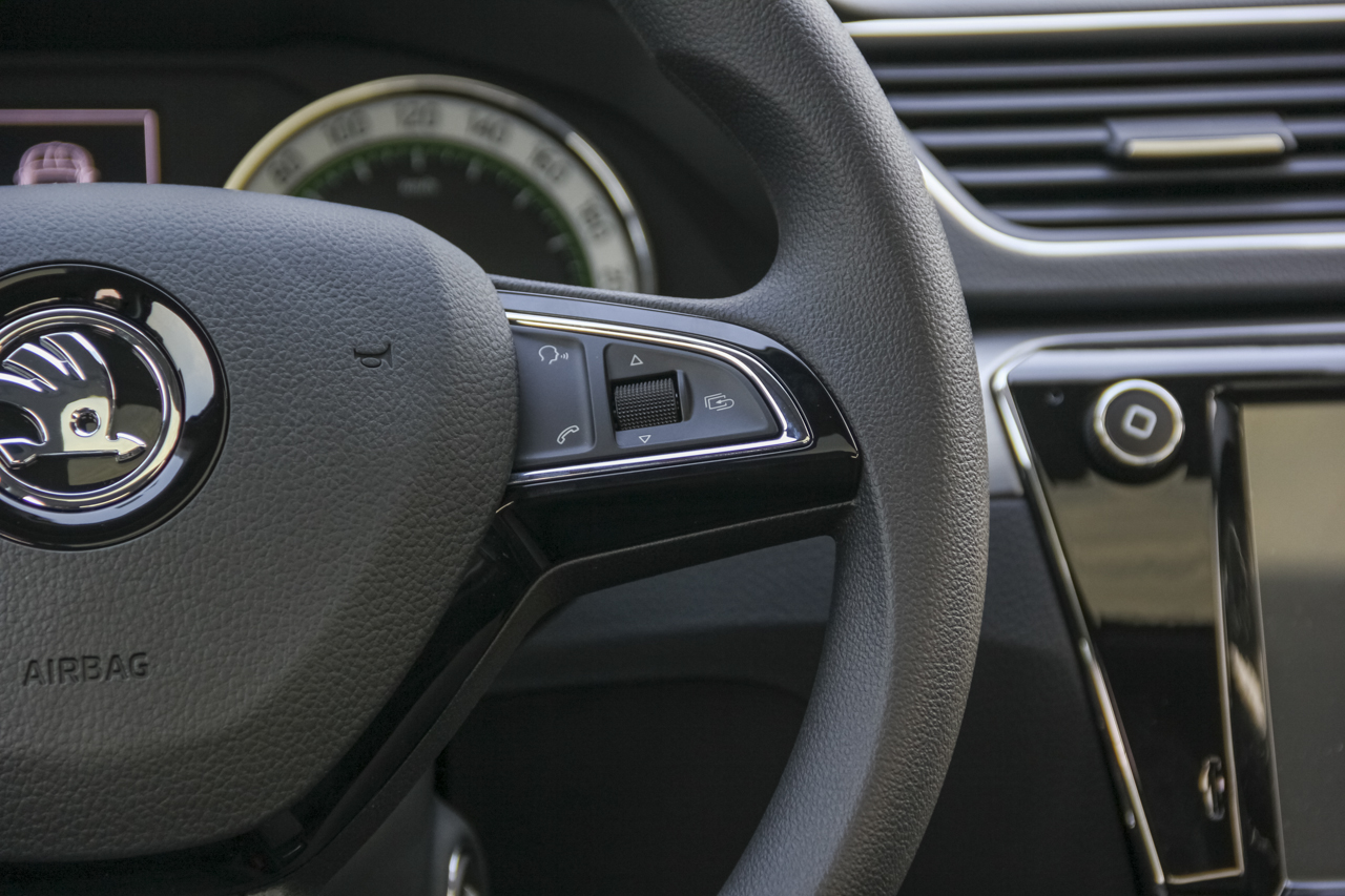 2018款速派1.8T自动TSI330 DSG舒适版