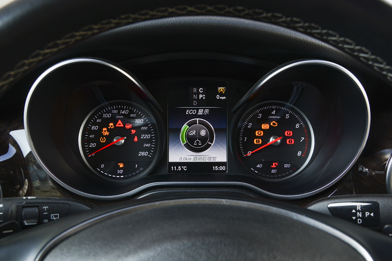 2017款奔驰V级 V 260 尊贵版