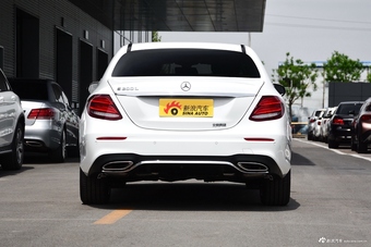 2018款奔驰E级改款2.0T自动 200L 运动型