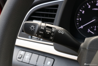 2018款领动 1.6L自动15周年特别版