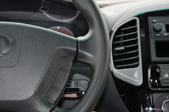 2017款菱智 M3L 2.0L 7座舒适型 