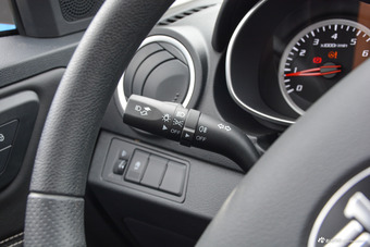 2018款奔腾X40网红版 1.6L手动舒适型