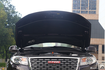 2017款哈弗H8 2.0T自动汽油四驱尊享型