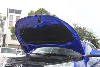 2016款驭胜S330 1.5T自动两驱旗舰版