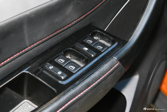 2016款凯翼X3 1.6L手动智联III版