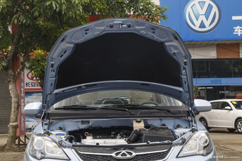 2015款风云2 1.5L手动新锐版 活力蓝