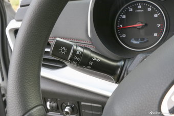 2018款瑞风R3 1.6L手动舒适型