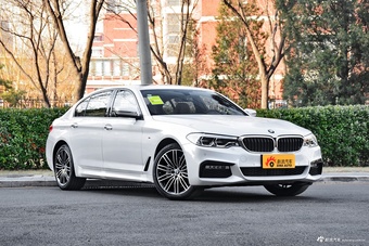 2018款宝马5系改款2.0T自动530Li领先型M运动套装