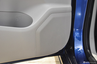 2016款风行S500 1.6L自动豪华型 爵士蓝