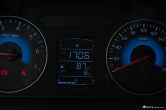 2018款风光330S 1.5L手动舒适型DK15