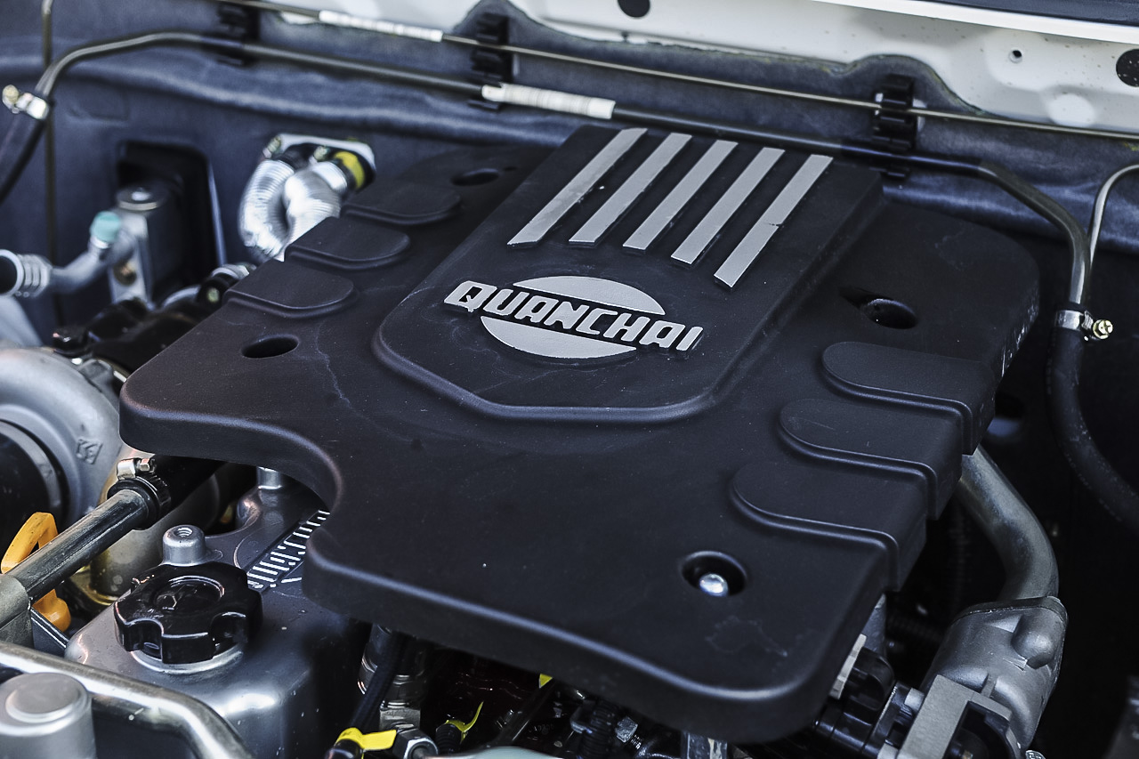 2014款瑞铃2.5T手动标准型标双排4B2-95C43