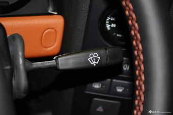 2016款卫士斯达泰克90 2.2L柴油68周年纪念版