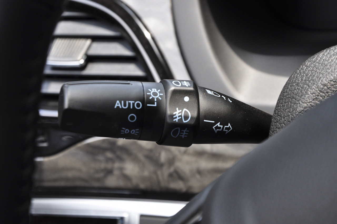 2015款比亚迪唐2.0T自动四驱旗舰型