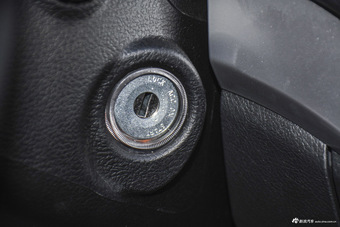 2015款雄师F22 1.9T手动四驱柴油豪华型