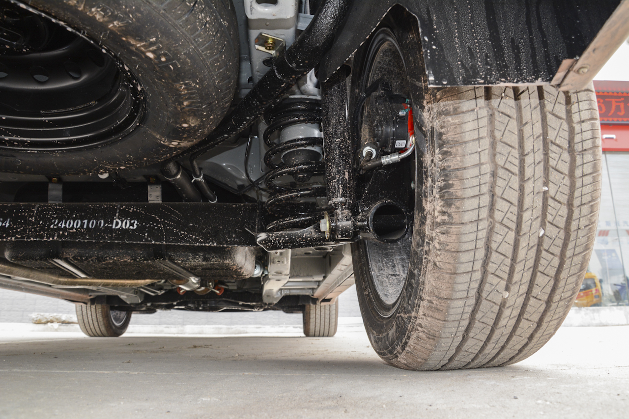 2017款斯威X7 1.5T自动智享型 